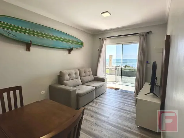 Apartamento 3 quartos e 2 banheiros, à venda, no bairro Centro em Itapoá