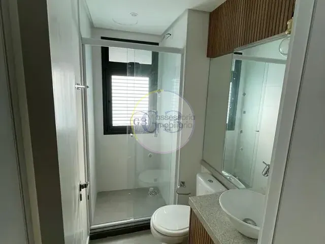 Apartamento 1 quarto e 1 banheiro, à venda ou para alugar, no bairro São Gonçalo em Pelotas
