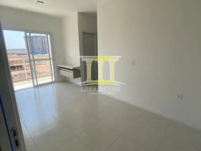Apartamento 2 quartos e 1 banheiro, à venda ou para alugar, no bairro Residencial Florença em Sinop