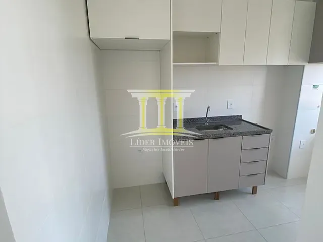 Apartamento 2 quartos e 1 banheiro, à venda ou para alugar, no bairro Residencial Florença em Sinop
