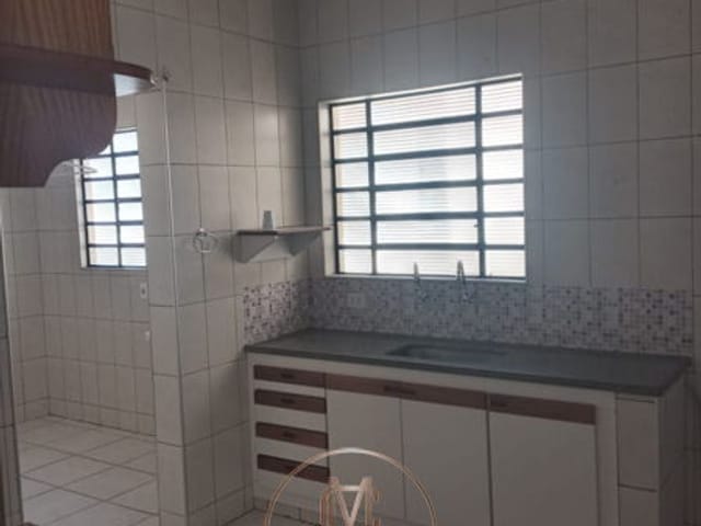 Apartamento com 79m² 2 quartos e 2 banheiros, para alugar, no bairro Parque Laranjeiras em Araraquara