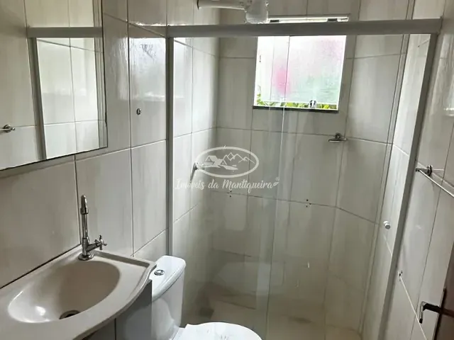 Casa com 40m² 1 quarto e 1 banheiro, para alugar, no bairro Comercial (Penedo) em Itatiaia