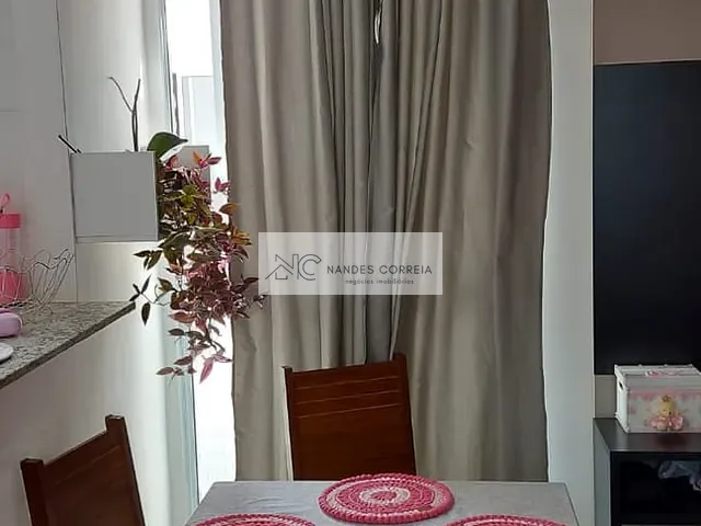 Apartamento 2 quartos e 1 banheiro, à venda, no bairro Colinas em Londrina