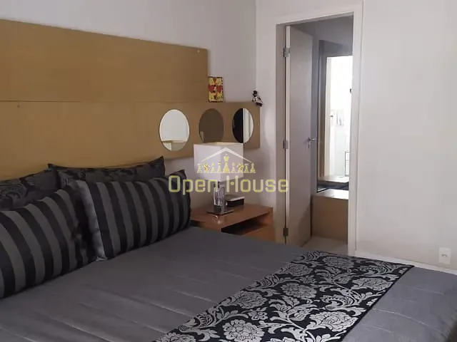 Apartamento com 240m² 4 quartos e 3 banheiros, à venda, no bairro Centro em Barra Mansa
