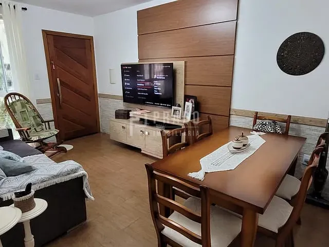 Apartamento 2 quartos e 2 banheiros, à venda, no bairro São Gonçalo em Pelotas