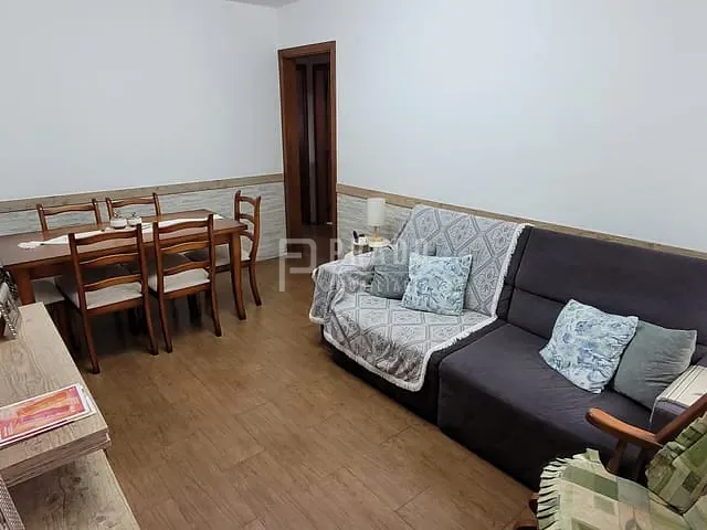 Apartamento 2 quartos e 2 banheiros, à venda, no bairro São Gonçalo em Pelotas
