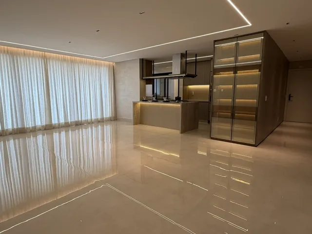 Apartamento 4 quartos e 6 banheiros, à venda, no bairro Setor Sudoeste em Brasília