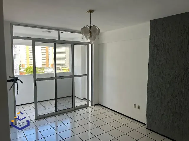 Apartamento 2 quartos e 2 banheiros, para alugar, no bairro Praia de Iracema em Fortaleza