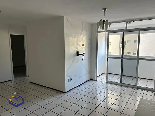 Apartamento 2 quartos e 2 banheiros, para alugar, no bairro Praia de Iracema em Fortaleza