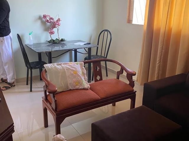Apartamento 2 quartos e 1 banheiro, à venda, no bairro Parque Atheneu em Goiânia
