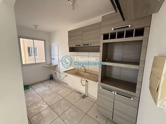 Apartamento com 100m² 2 quartos e 1 banheiro, para alugar, no bairro Pedras em Fortaleza