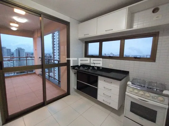 Apartamento com 223m² 2 quartos e 3 banheiros, à venda, no bairro Centro em Taubaté