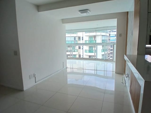 Apartamento 3 quartos e 2 banheiros, à venda, no bairro Barra da Tijuca em Rio de Janeiro