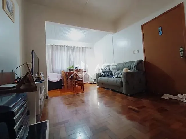 Apartamento com 93m² 3 quartos e 1 banheiro, à venda, no bairro Centro em Erechim