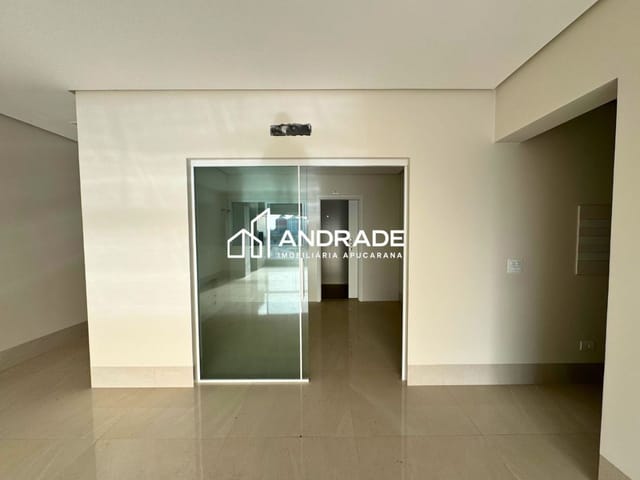 Apartamento 3 quartos e 2 banheiros, à venda, no bairro Centro em Apucarana