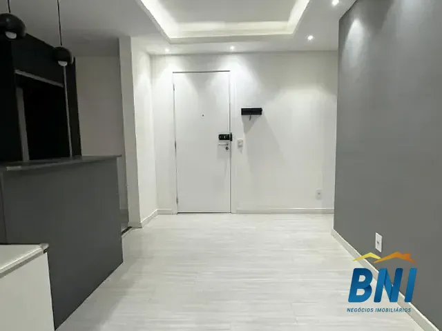 Apartamento com 47m² 2 quartos e 1 banheiro, para alugar, no bairro Parada de Lucas em Rio de Janeiro