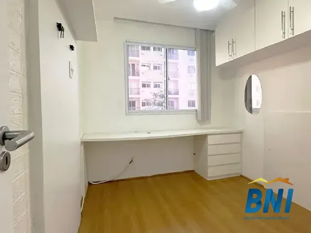 Apartamento com 47m² 2 quartos e 1 banheiro, para alugar, no bairro Parada de Lucas em Rio de Janeiro