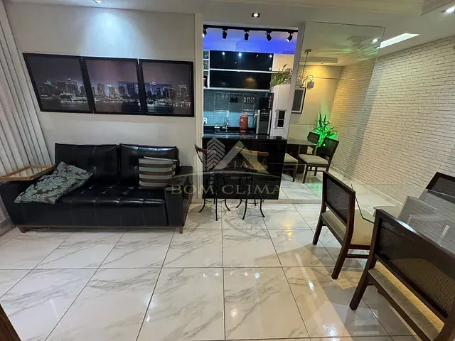 Apartamento 2 quartos e 1 banheiro, à venda, no bairro Mariano Procópio em Juiz de Fora