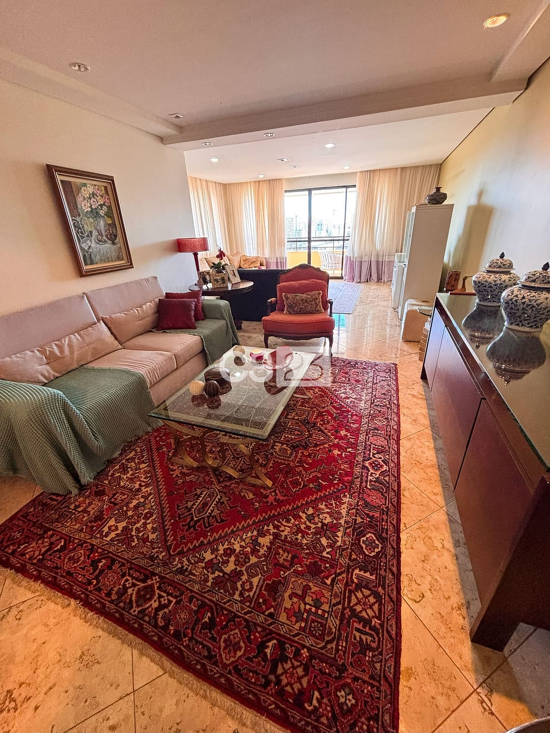 Apartamento à venda com 3 quartos, 266m² - Foto 2