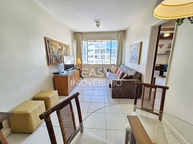 Apartamento com 62m² 2 quartos e 2 banheiros, para alugar, no bairro Ipanema em Rio de Janeiro