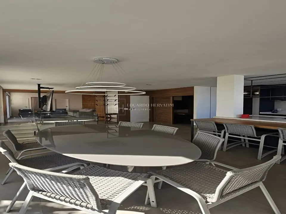 Apartamento, 3 quartos, 300 m² - Foto 2