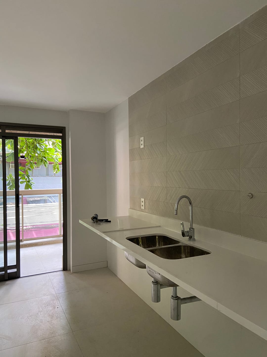 Apartamento à venda com 4 quartos, 229m² - Foto 9