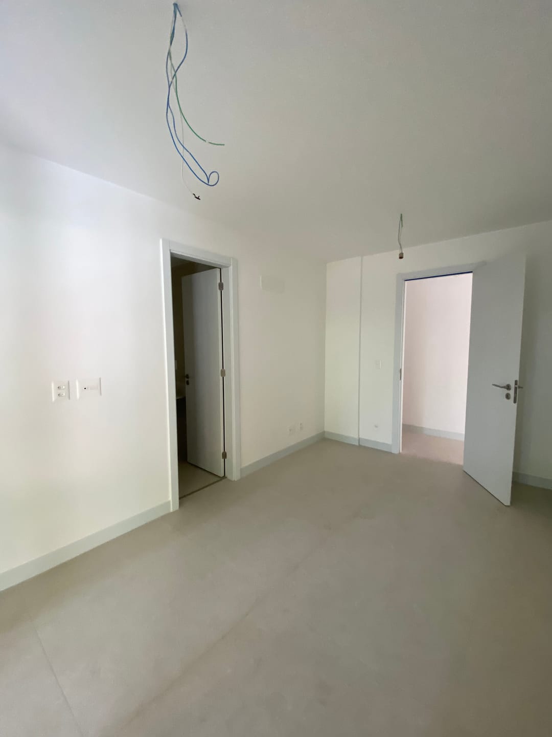 Apartamento à venda com 4 quartos, 229m² - Foto 20