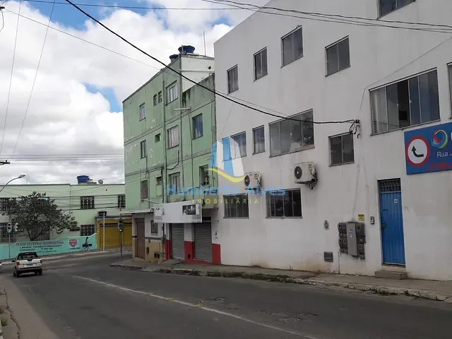 Apartamento 2 quartos e 1 banheiro, à venda, no bairro Alto Maron em Vitória da Conquista