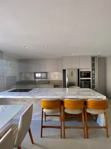 Apartamento com 271m² 3 quartos e 4 banheiros, à venda, no bairro Gleba Fazenda Palhano em Londrina