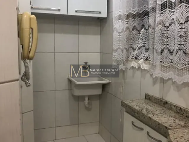 Apartamento 2 quartos e 1 banheiro, à venda, no bairro Jardim Agari em Londrina