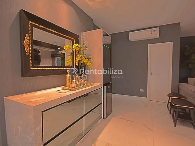 Apartamento com 328m² 4 quartos e 4 banheiros, à venda, no bairro Meia Praia em Itapema