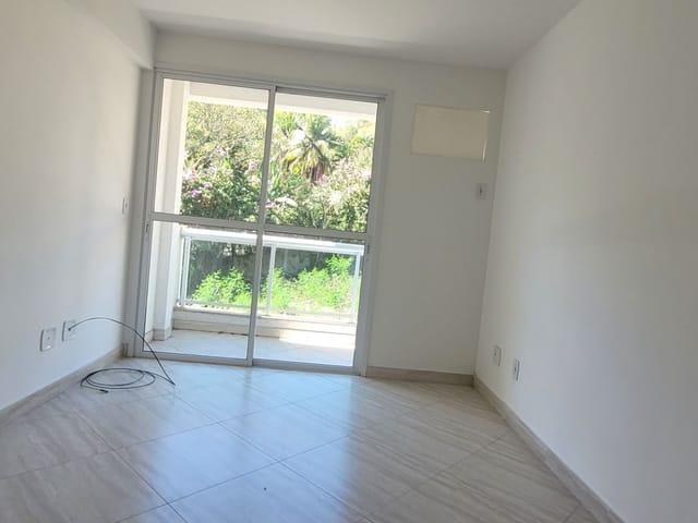 Apartamento com 63m² 2 quartos e 1 banheiro, à venda, no bairro Vila Valqueire em Rio de Janeiro