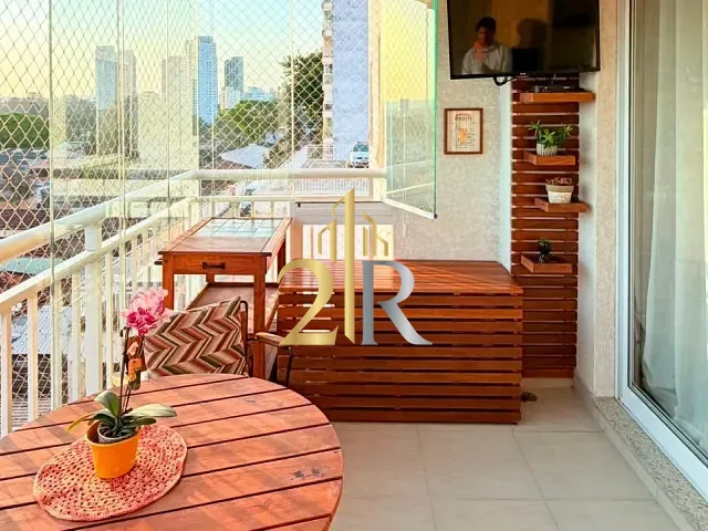 Apartamento 3 quartos e 2 banheiros, à venda, no bairro Vila Isa em São Paulo
