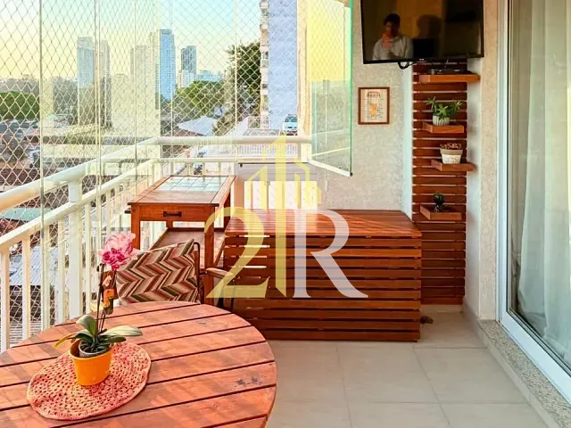 Apartamento 3 quartos e 2 banheiros, à venda, no bairro Vila Isa em São Paulo