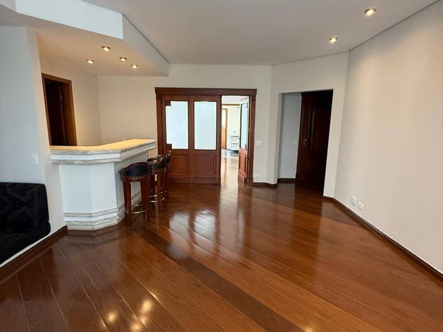 Apartamento 4 quartos e 5 banheiros, à venda, no bairro Campo Belo em São Paulo