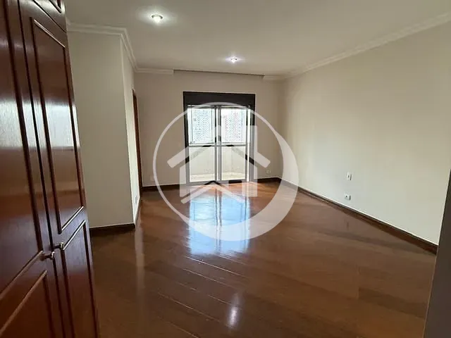 Apartamento 4 quartos e 5 banheiros, à venda, no bairro Campo Belo em São Paulo