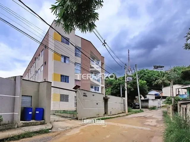 Apartamento 2 quartos e 1 banheiro, à venda, no bairro Roma em Volta Redonda