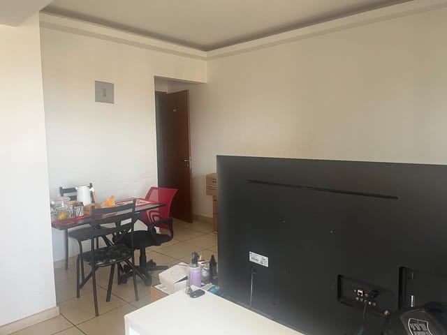 Apartamento 2 quartos e 1 banheiro, à venda ou para alugar, no bairro Jardim Goiás em Goiânia