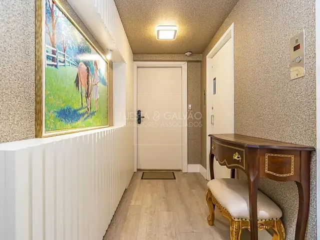 Apartamento com 211m² 4 quartos e 5 banheiros, à venda, no bairro Água Verde em Curitiba