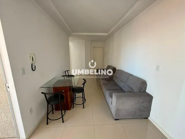 Apartamento 2 quartos e 2 banheiros, para alugar, no bairro morretes em Itapema