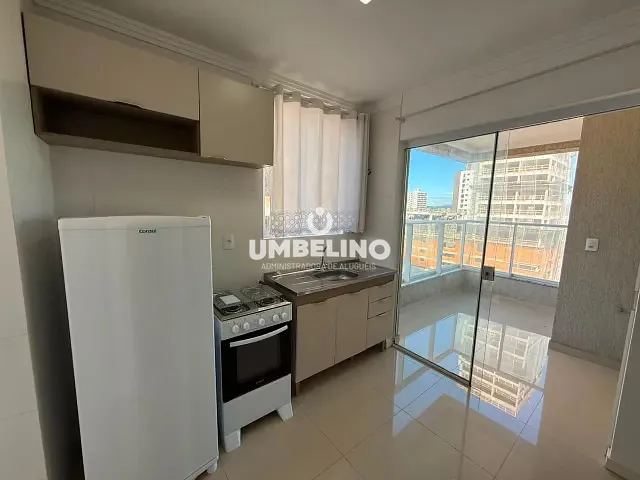 Apartamento 2 quartos e 2 banheiros, para alugar, no bairro morretes em Itapema