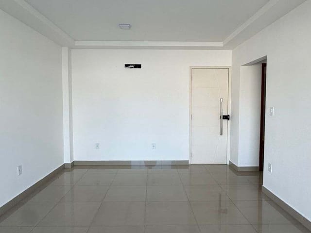 Apartamento 3 quartos e 2 banheiros, para alugar, no bairro Lions em Itaperuna