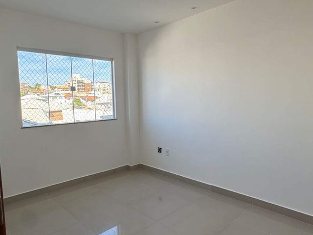 Apartamento 3 quartos e 2 banheiros, para alugar, no bairro Lions em Itaperuna