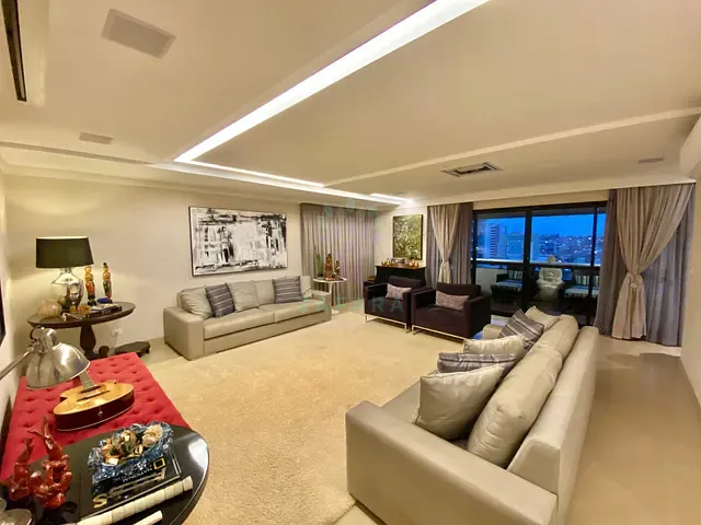 Apartamento com 445m² 4 quartos e 6 banheiros, à venda, no bairro Centro em Campo Grande