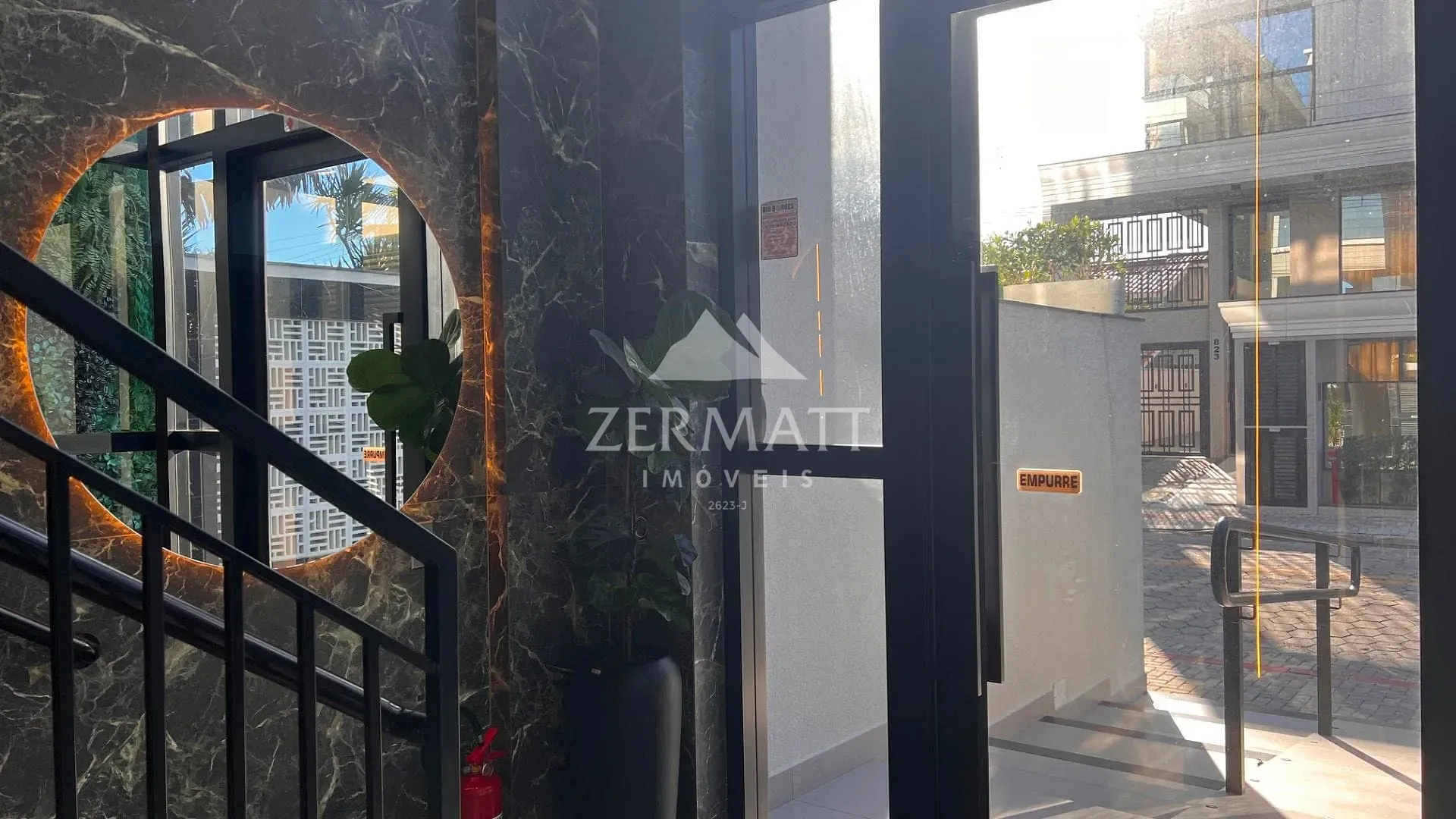 Cobertura Duplex com 2 Suítes na Praia de Mariscal - Bombinhas/SC — foto 3