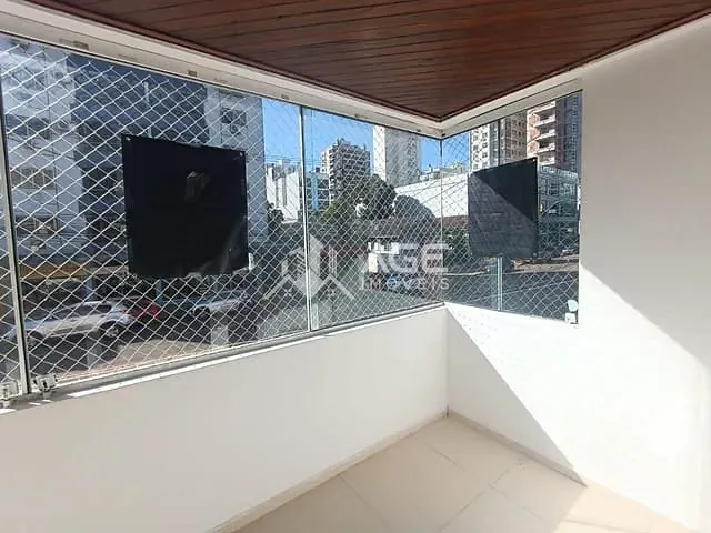 Apartamento com 168m² 3 quartos e 2 banheiros, à venda, no bairro Centro em Erechim
