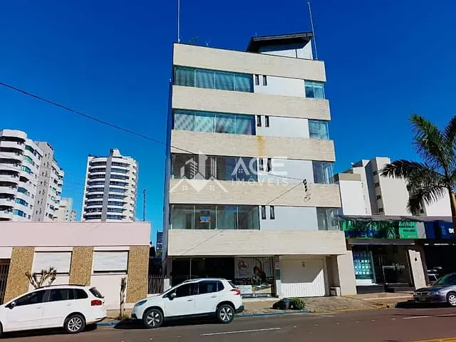 Apartamento com 168m² 3 quartos e 2 banheiros, à venda, no bairro Centro em Erechim