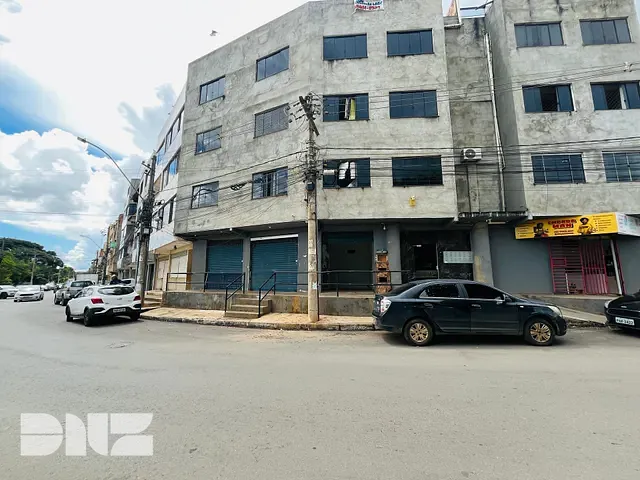 Prédio à venda, no bairro Guará II em Brasília