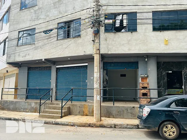 Prédio à venda, no bairro Guará II em Brasília