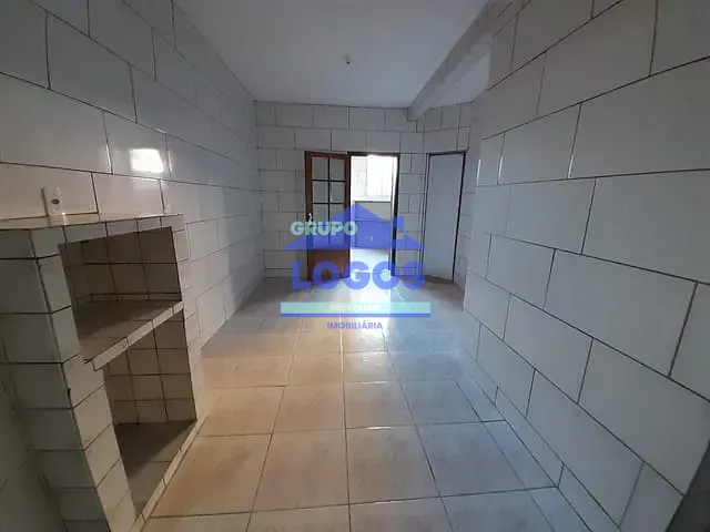 Apartamento 1 quarto e 1 banheiro, para alugar, no bairro Centro em Bela Vista de Minas